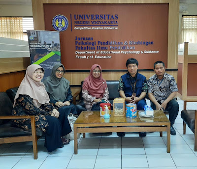 551db942-c6de-40ee-b450-84b0bfe5c15a